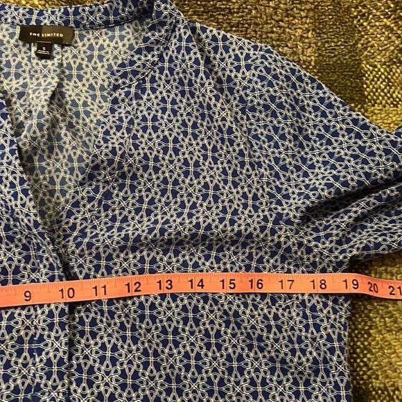 The Limited long sleeve dress - Picture 8 of 9